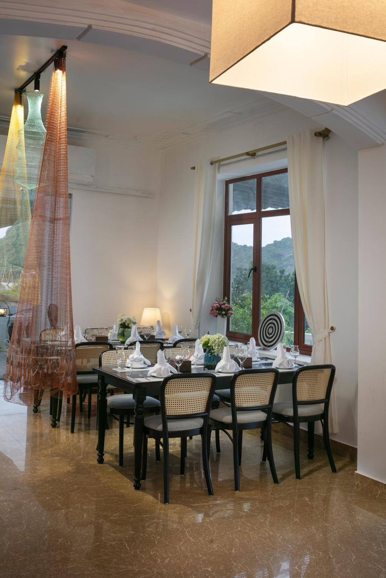 Maison Cat Ba Bay View Villa Chan Chau Bagian luar foto